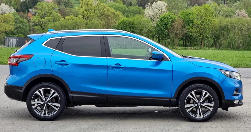 Nissan Qashqai cena 82900 przebieg: 77400, rok produkcji 2017 z Łomża małe 781